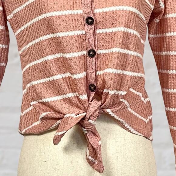 Tilly’s White Fawn Pink Waffle Knit Cropped Cardigan Junior L Tie Front - Picture 6 of 10
